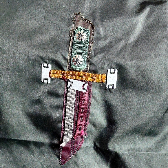 Auth. Prada Tote Bag, Excellent Vintage Condition, Rare w Mixed Media Figure - Picture 9 of 13